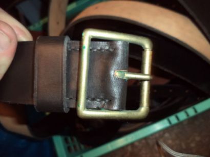 mil_items/leather belts.jpg 17KB 